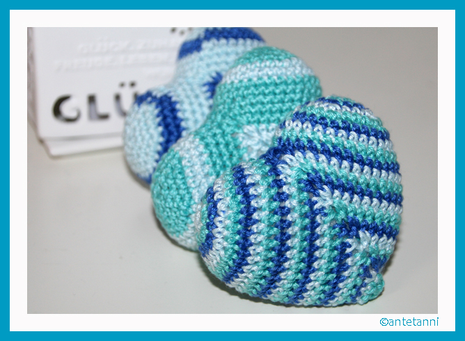 antetanni-haekelt_Herzen_Herz_Blau-Tuerkis (3)