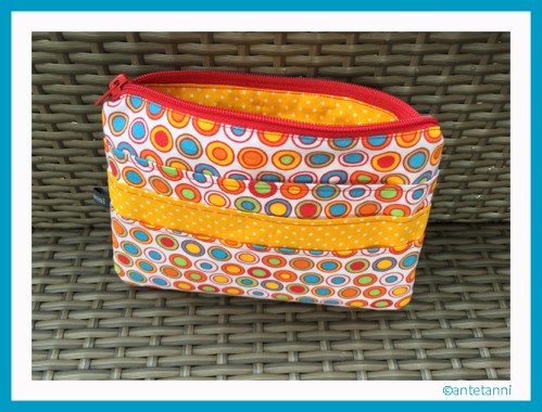 antetanni-naeht_Reissverschlusstasche_Polka-Dots_Rot (7)