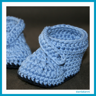 antetanni-haekelt_Baby-Booties-Blue-Whale_2016-05 (8)