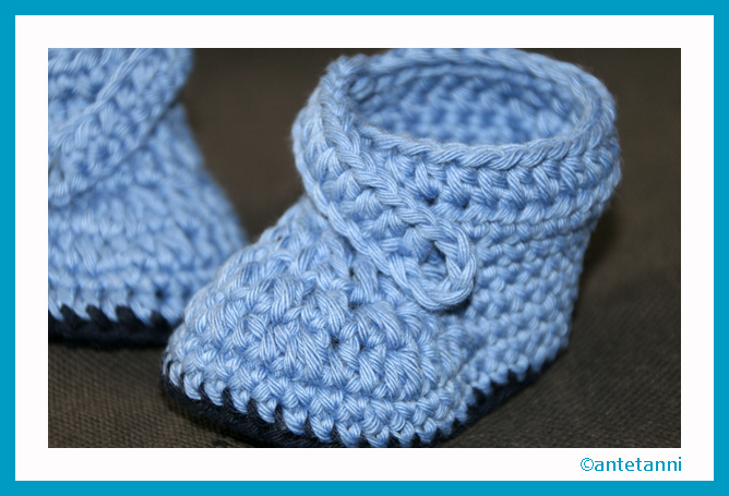 antetanni-haekelt_Baby-Booties-Blue-Whale_2016-05 (9)