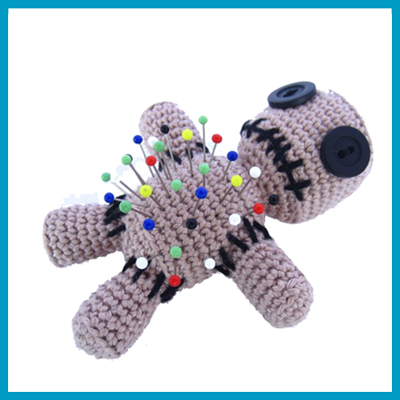 antetanni_Supergurumi-Voodoo-Puppe_Q