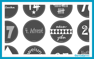 antetanni_adventskalender-zahlen_grau-weiss_teaser